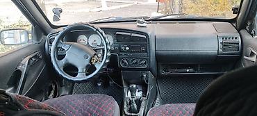 Volkswagen: Volkswagen Passat Variant: 1994 г., 2 л, Механика, Бензин, Универсал — 16