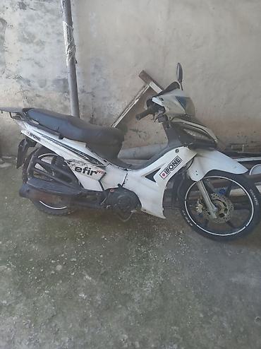 skoda rapid: Skuter/moped – “Efir WS” gövdəli, ağ-qara rəngdə şəhər daxili — 3