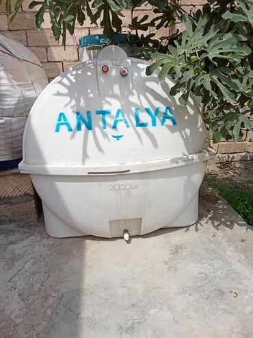 boş drel: Bak, Plastik, 2000 l l