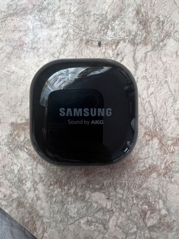 Наушники: Вкладыши, Samsung, Б/у, Беспроводные (Bluetooth), Классические
