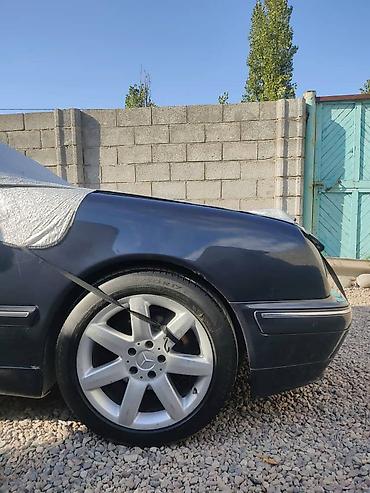 прозрачный стекло: Mercedes-Benz E-Class: 2002 г., 2.8 л, Автомат, Бензин, Седан — 2