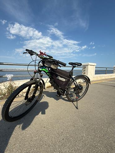 Mopedlər,skuterlər: Cross velosipedin üzərində yığılıb. Velosiped çox yüngüldür — 1