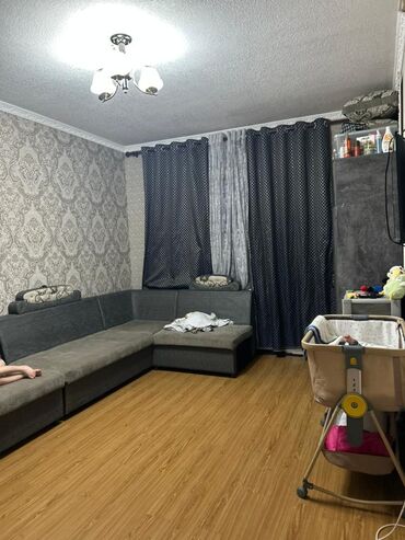 срочно продаю в связи с переездом: 1 бөлмө, 33 кв. м, 105-серия, 5 кабат, Евроремонт