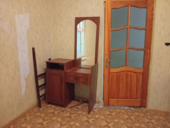 Uzunmüddətli kirayə mənzillər: Tecili Ramani Savxoz da Yola yaxin 3 otaqli temirli Adelni heyet evi — 15