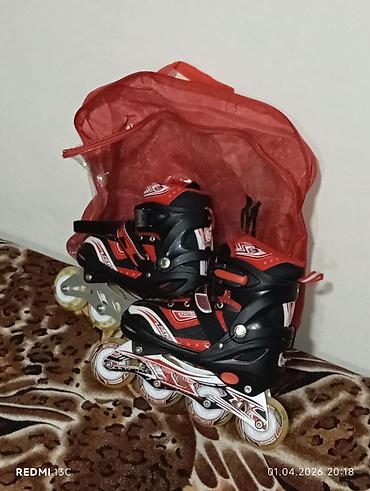 velo rama: İkisi 50 manatdı, tək qırmızı 30, tək göy 25. İnline konkis (roller — 1