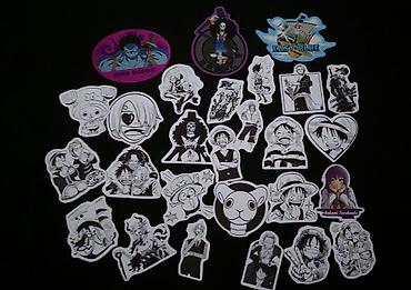 stikerler: One Piece mövzusunda stiker dəsti (ən yuxarıda olan 3 ədəd böyük — 1