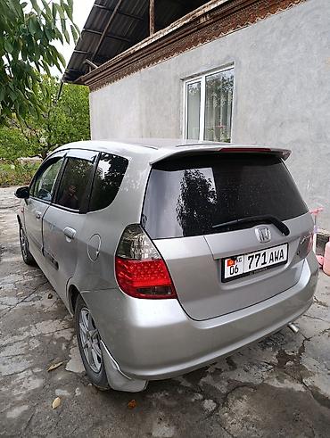 бу чехол: Honda Jazz: 2002 г., 1.4 л, Механика, Бензин, Хэтчбэк — 2