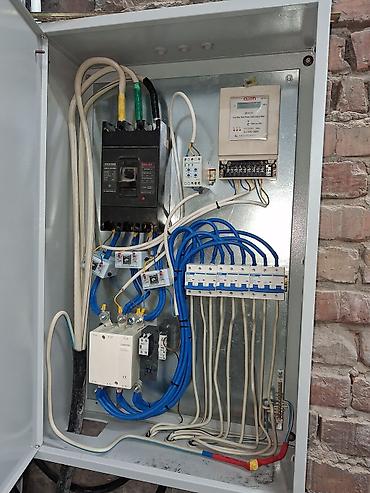 Электрики: Электрик | Установка софитов, Установка стиральных машин, Установка распределительных коробок Больше 6 лет опыта — 6