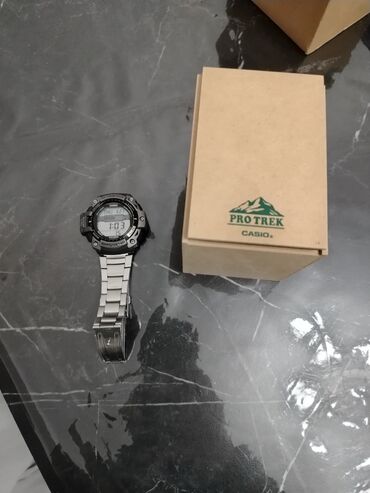e vitaminin qiymeti: Casio protrek orginal taxta qutu,saatsiz elave olaraq satilir.Saatin