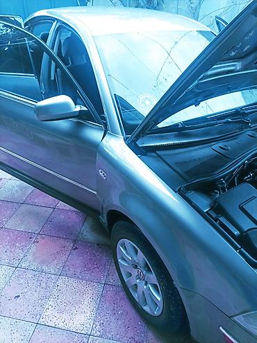 passat b5 ekran: Volkswagen Passat sedan - Kuzov: gümüşü rəng, 4 qapı, yüngül lehimli — 1