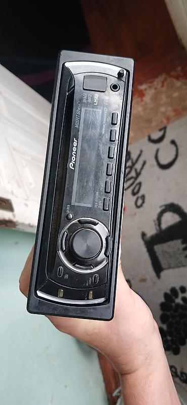 dji mic 3: Pioneer avtomobil maqnitofonu - Model üzərində: DEH-2150UBG (ön — 1