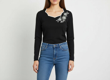 czarne bluzki z bufkami: Women's blouse, size S
