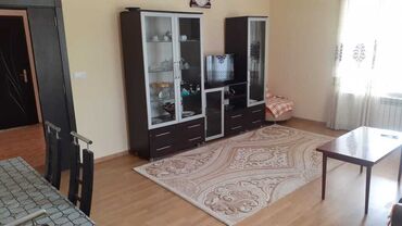 Qonaq otağı dəstləri: TV altlığı