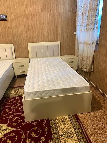 Tək nəfərlik yataq dəsti - Ölçü: təxminən 90x190 sm tək çarpayı -