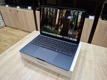 Masaüstü kompüterlər və iş stansiyaları: İşlənmiş Apple MacBook, 13.5 ", Apple M2, 256 GB, Ünvandan götürmə, Pulsuz çatdırılma, Ödənişli çatdırılma