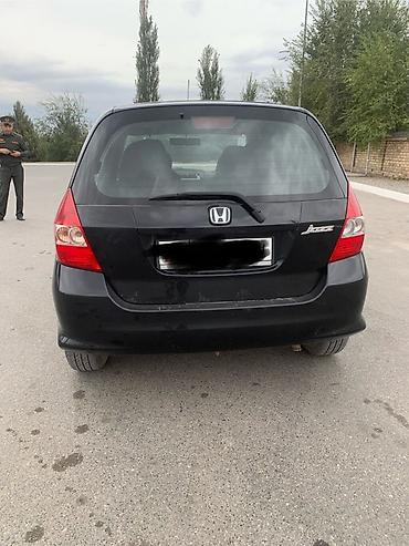 Honda Jazz: 2004 г., 1.4 л, Механика, Бензин, Хэтчбэк