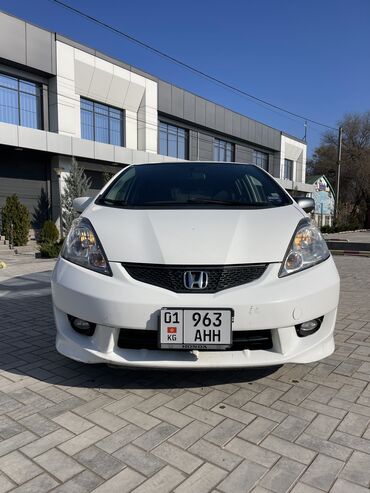 авто присеп: Honda Fit: 2009 г., 1.5 л, Автомат, Бензин, Хэтчбэк