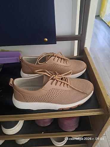 comfort: Женские кроссовки COMFORT - Размер: 38. - Цвет — 1