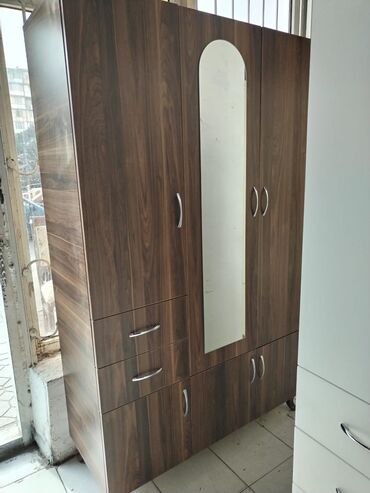 Dolablar: Açılan, 3 qapılı Düz dolab, Qarderob, paltar dolabı -da lalafo.az — 14 Dolablar: Açılan, 3 qapılı Düz dolab, Qarderob, paltar dolabı — 14