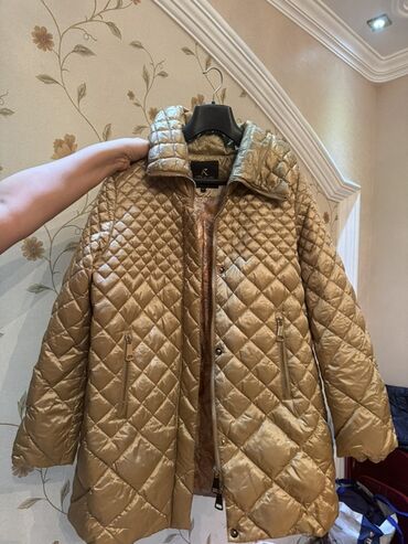 женские рюкзаки с пайетками: Пуховик куртка, Stradivarius at lalafo.az женские рюкзаки с пайетками: Пуховик куртка, Stradivarius