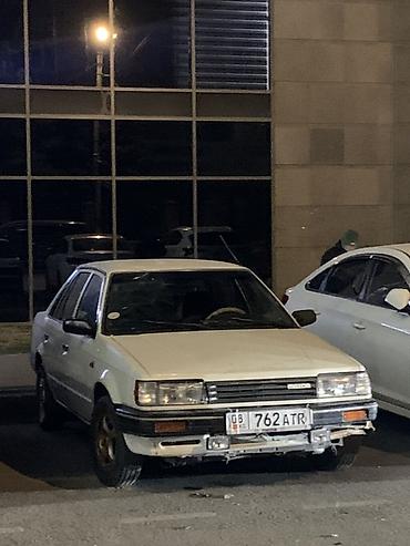 bmw 323: Mazda 323: 1987 г., 1.6 л, Механика, Бензин, Седан — 3