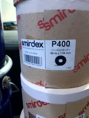 толь для крыши: Рулон абразивной бумаги Smirdex P400, предназначенный для сухого