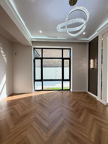Продажа коттеджей и домов: 6 комнат и более, 340 м², 4 соток, Бишкек, Арча-Бешик ж/м Риэлтор — 25