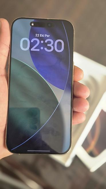 iphone 15 pro mac: IPhone 16 Pro, 256 GB, Qızılı, Face ID — 1