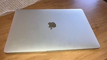 Apple MacBook Pro 2020. 256GB SSD, 8GB RAM. Состояние батареи 94%. -