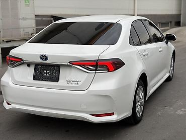 Продажа авто: Toyota Corolla: 2019 г., 1.8 л, Вариатор, Гибрид, Седан — 5