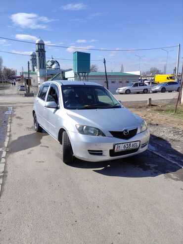 марк 2 2004: Mazda Demio: 2004 г., 1.3 л, Автомат, Бензин