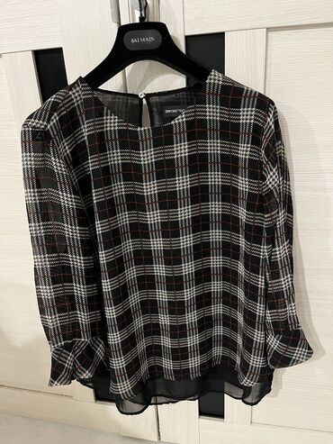 Cinslər: Sviter, Emporio Armani, L (EU 40), rəng - Qara