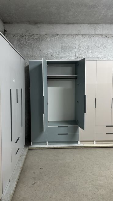 Шкафы для одежды: Шкаф для одежды, Новый, Прямой, ЛДСП — 12