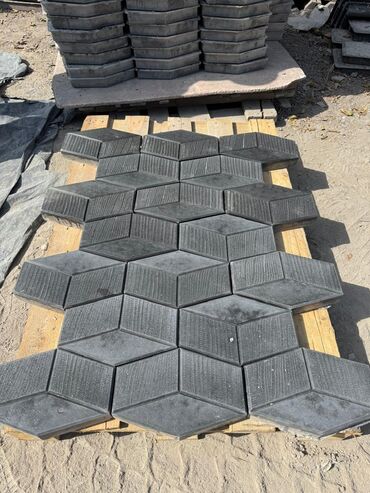 Евробрусчатка: 1.	 #ПрессБрусчатка Выдерживает грузовые авто! Позвонить: 	2 — 5