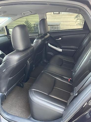 европеец: Toyota Prius: 2013 г., 1.8 л, Автомат, Гибрид, Хэтчбэк — 3