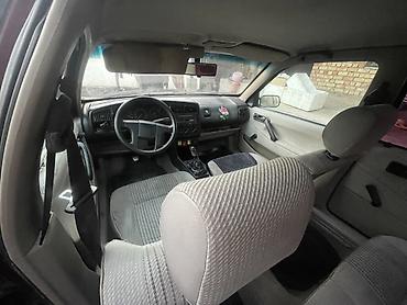 92: Volkswagen Passat: 1992 г., 2 л, Механика, Бензин, Седан — 3