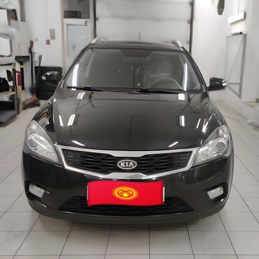 Kia: Kia Ceed: 2010 г., 1.6 л, Автомат, Бензин, Хэтчбэк