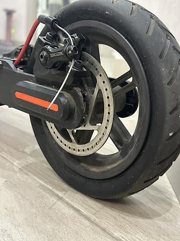 te superstore: Elektrikli skuter – qatlanan, displeyli - Rəng: qara, qırmızı — 6