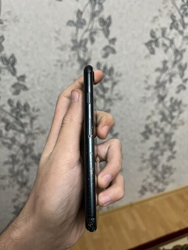 Apple iPhone: IPhone SE 2020, 64 GB, Qara, Barmaq izi — 6