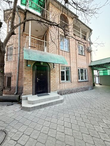 Долгосрочная аренда домов: 200 м², 7 комнат, Видеонаблюдение, Забор, огорожен, Парковка at lalafo.kg — 2 Долгосрочная аренда домов: 200 м², 7 комнат, Видеонаблюдение, Забор, огорожен, Парковка — 2