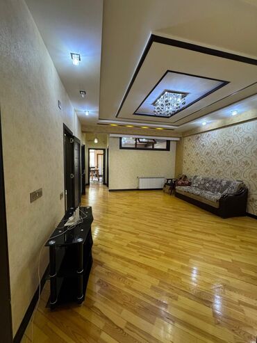 Yeni tikili: 4 otaqlı, Yeni tikili, 136 kv. m — 4