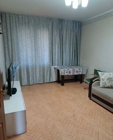 сдаю однокомнатную квартиру с подселением: 1 комната, Без подселения, С мебелью частично