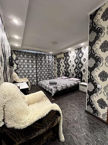 Посуточная аренда квартир: 1 комната, Душевая кабина, Постельное белье, Кондиционер — 1