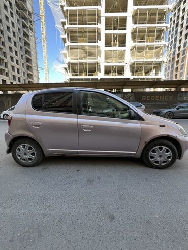 вета машина: Toyota Vitz: 1999 г., 1.3 л, Автомат, Бензин, Хэтчбэк