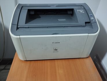 Принтеры: Принтер canon lbp 2900 бу. работает отлично. картридж fx10