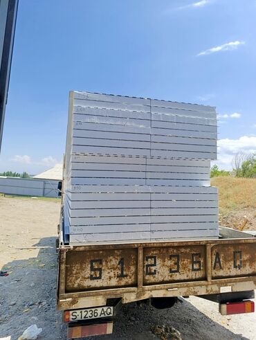 Фасадные сэндвич панели: Сэндвич‑панели с утеплителем (пенополистирол) Описание: - Трёхслойные — 7