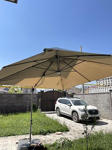 Мебель: Уличный зонтик на боковой стойке с LED‑подсветкой - Тип — 2