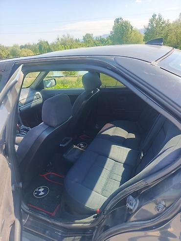 mercedes s class 220: BMW 3 Seriyası E36 sedan, qara rəng - Kuzov: 4 qapılı sedan — 6