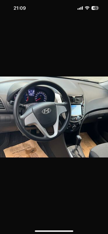 Hyundai: Hyundai Accent: 1.4 l | 2012 il — 9