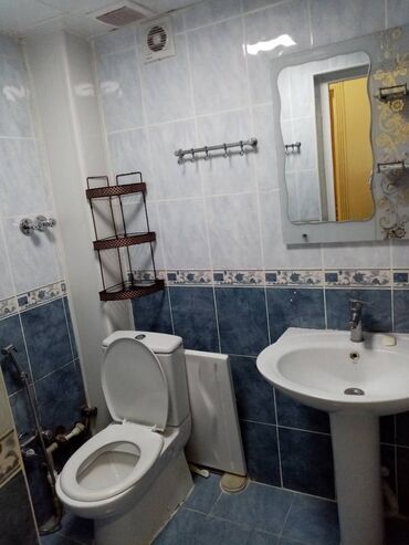 Uzunmüddətli kirayə mənzillər: Sumqayıt şəhər, 5-ci mikrorayonda, yol qırağı 5 mərtəbəli binanın 5-ci — 8